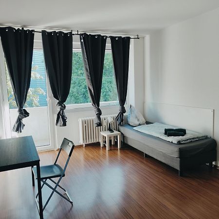 Ferienwohnung Monteurwohnung Messewohnung Duisburg Sued Grenze Duesseldorf 6 Personen Zewnętrze zdjęcie