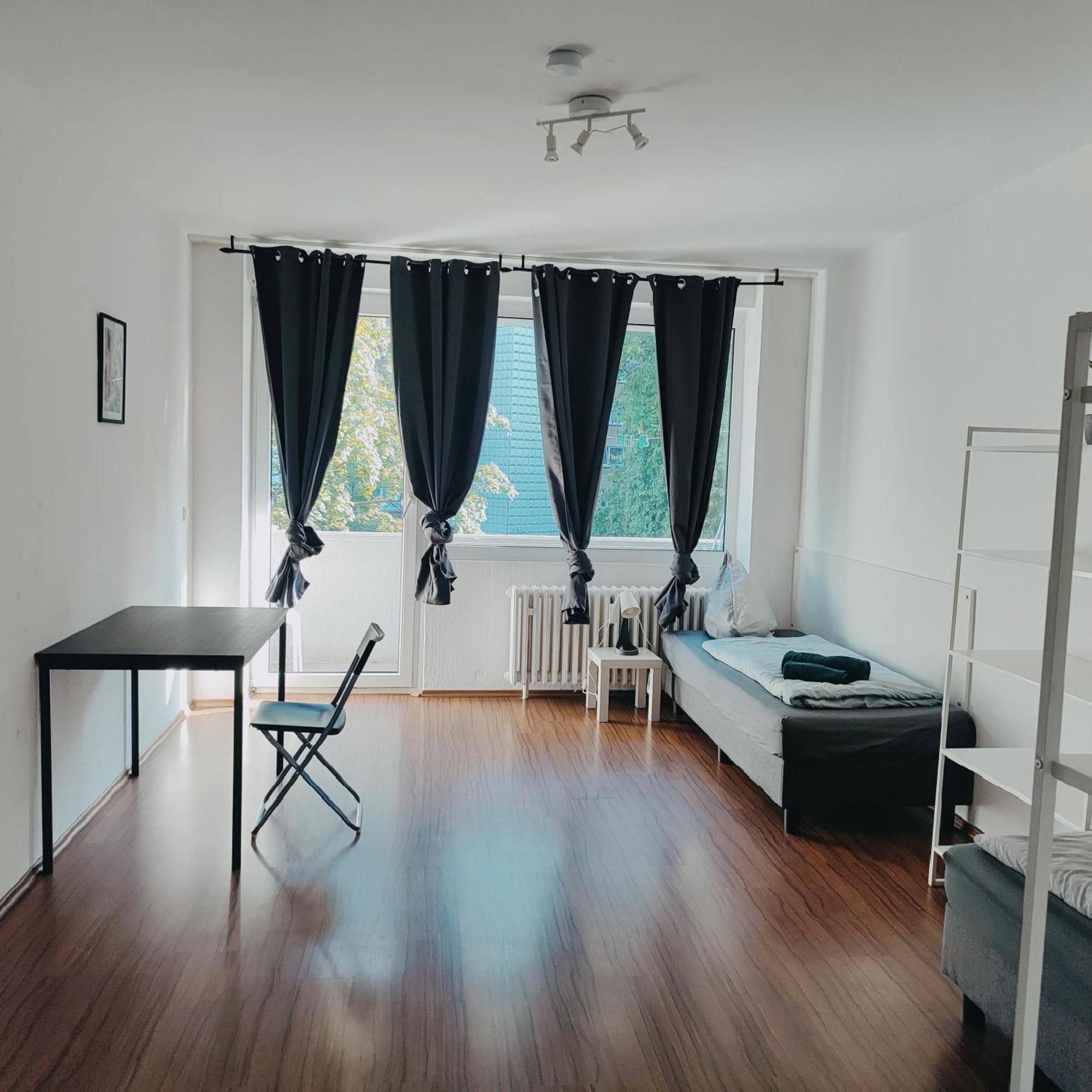 Ferienwohnung Monteurwohnung Messewohnung Duisburg Sued Grenze Duesseldorf 6 Personen Zewnętrze zdjęcie